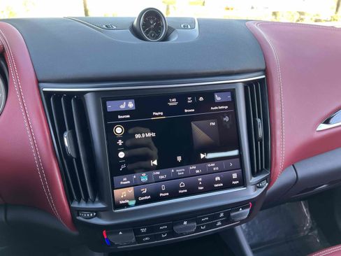 Used 2022 Maserati Levante GT image 8