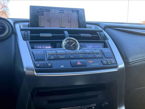 Used 2015 Lexus NX 300h AWD w/ Luxury Package image 34