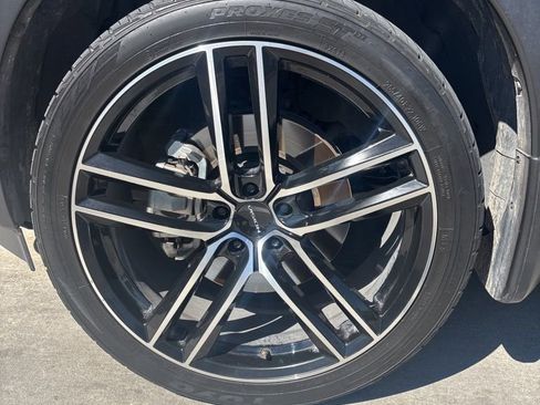 Used 2023 Nissan Pathfinder SL w/ SL Premium Package image 4