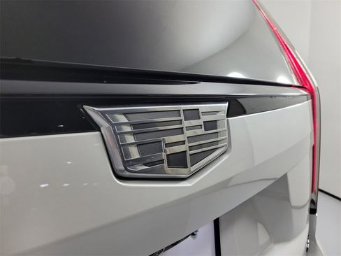 Certified 2023 Cadillac Escalade ESV Sport w/ LPO, ONYX Package image 7