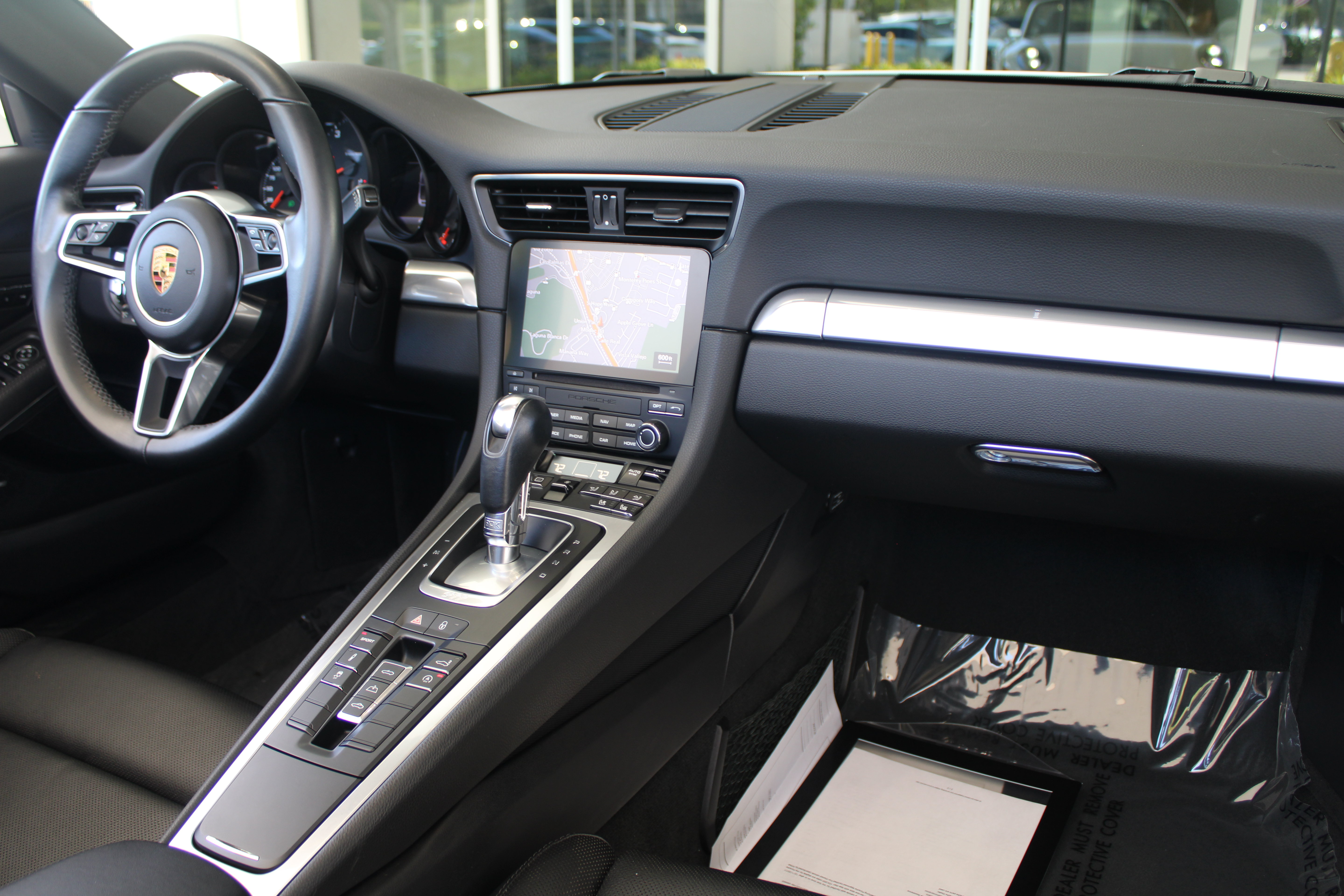 Certified 2018 Porsche 911 Carrera RWD image 28
