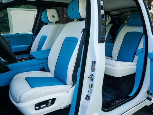 New 2027 Rolls-Royce Cullinan Black Badge AWD/4WD image 26