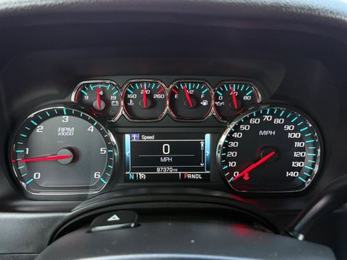 Used 2020 Chevrolet Suburban LT AWD/4WD image 57