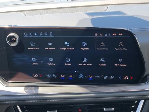 New 2026 Chevrolet Suburban Premier w/ Sun And Tow Package AWD/4WD image 20