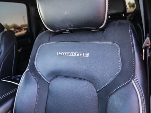 Used 2019 RAM 1500 Laramie AWD/4WD image 22