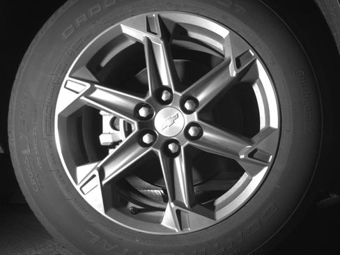 Used 2025 Chevrolet Blazer LT FWD image 15