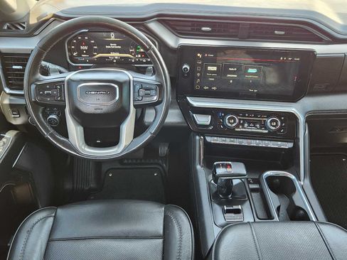Used 2023 GMC Sierra 1500 Denali w/ Denali Reserve Package AWD/4WD image 11