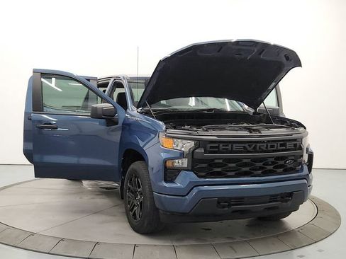 Used 2024 Chevrolet Silverado 1500 Custom AWD/4WD image 10