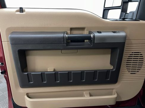 Used 2014 Ford F250 XLT w/ XLT Premium Package AWD/4WD image 20