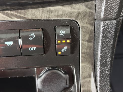 Used 2014 Buick Enclave Premium w/ Trailering Provision Package FWD image 24