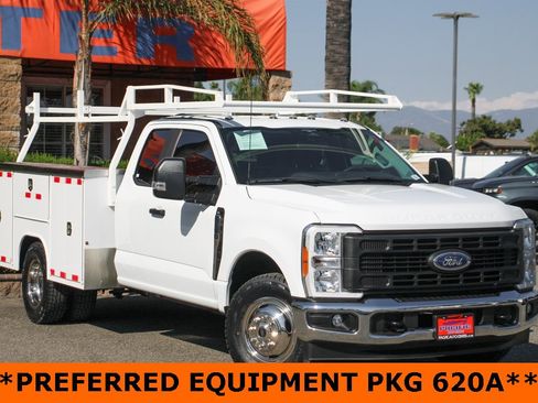 Used 2023 Ford F350 XL w/ XL Chrome Package image 2