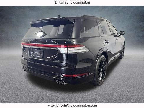 Used 2023 Lincoln Aviator Reserve w/ Equipment Group 201A AWD/4WD image 8