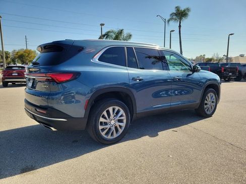 Certified 2025 Buick Enclave Preferred image 4