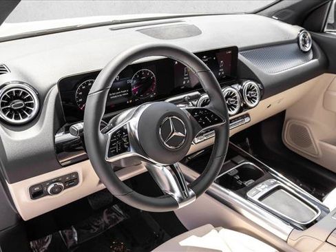 New 2026 Mercedes-Benz GLA 250 4MATIC image 10