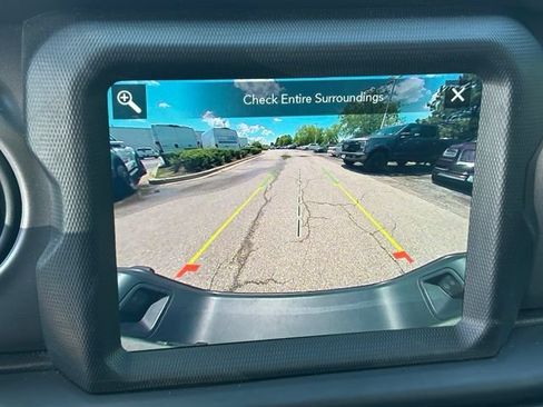Used 2022 Jeep Gladiator Sport AWD/4WD image 21