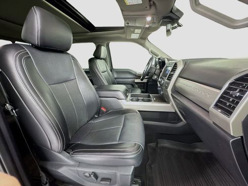 Used 2021 Ford F350 Lariat w/ Camper Package image 26