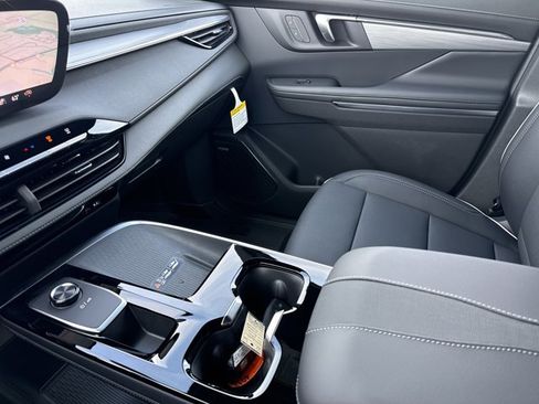 New 2026 Buick Enclave Preferred w/ Power Package image 22