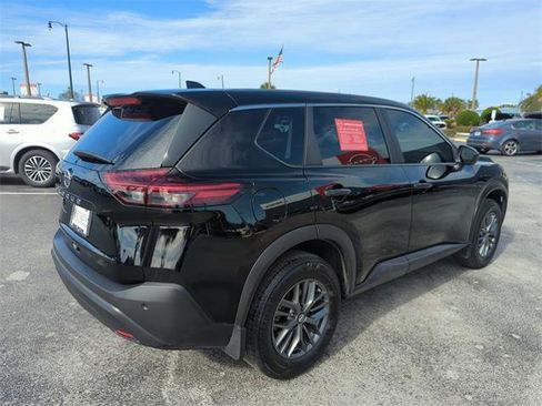 Certified 2021 Nissan Rogue S image 3