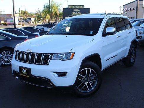 Used 2022 Jeep Grand Cherokee Limited AWD/4WD image 41