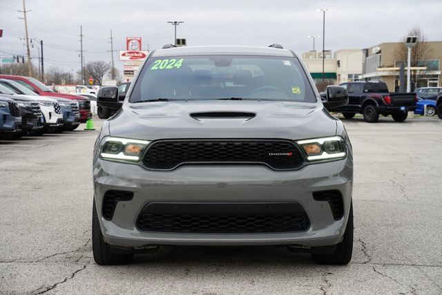 Used 2024 Dodge Durango R/T w/ Blacktop Package AWD/4WD image 2