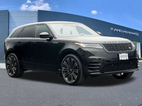 Used 2026 Land Rover Range Rover Velar Dynamic SE AWD/4WD image 3