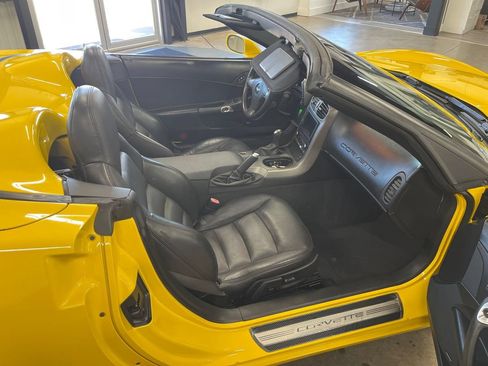 Used 2007 Chevrolet Corvette Convertible w/ Preferred Equipment Group RWD image 53