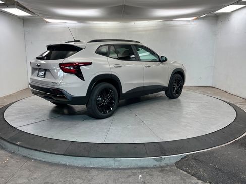 New 2026 Chevrolet Trax ACTIV w/ Sunroof Package image 6