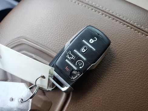 Used 2021 RAM 1500 Laramie image 25