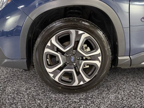 Used 2023 Subaru Ascent Limited image 18