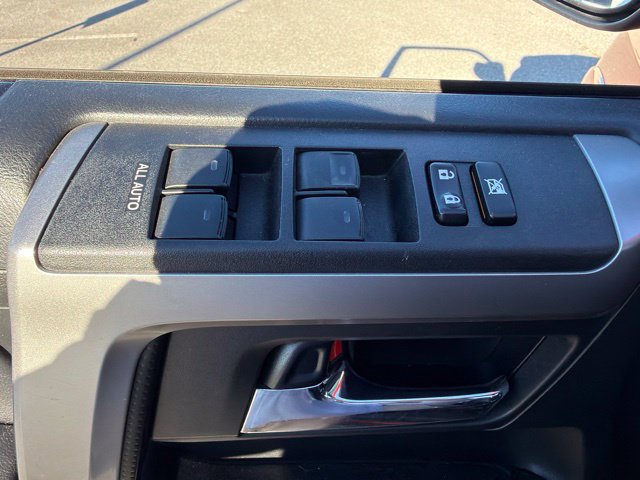 Used 2016 Toyota 4Runner SR5 Premium RWD image 12