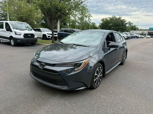 Used 2026 Toyota Corolla LE FWD image 1