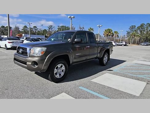 Used 2011 Toyota Tacoma PreRunner w/ SR5 Pkg #2 image 22