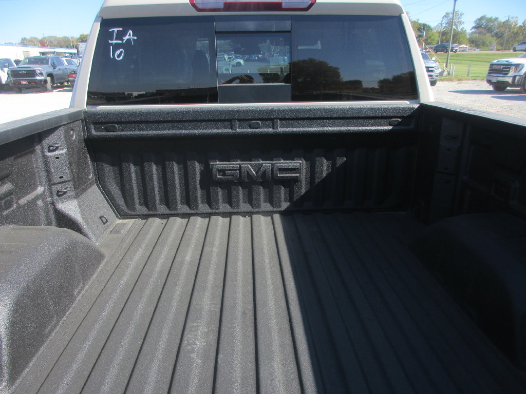 New 2026 GMC Sierra 1500 AT4 w/ AT4 Premium Package AWD/4WD image 6