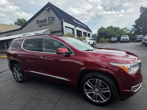 Used 2017 GMC Acadia Denali w/ Technology Package AWD/4WD image 3