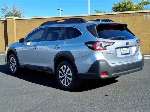Certified 2023 Subaru Outback Premium image 4