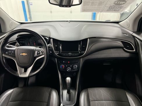 Used 2019 Chevrolet Trax LT w/ LT Convenience Package AWD/4WD image 10