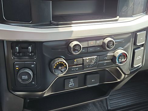 New 2025 Ford F350 XL w/ XL Chrome Package AWD/4WD image 13