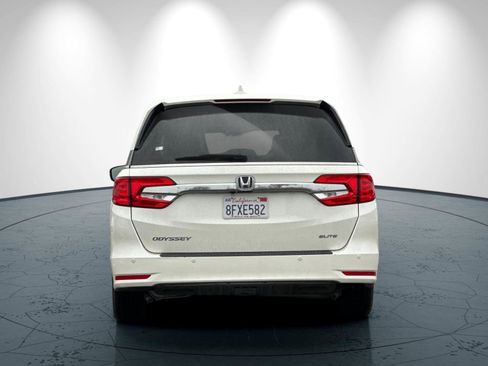 Used 2019 Honda Odyssey Elite image 5