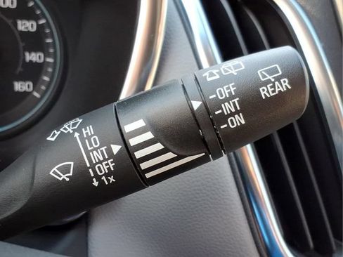 Used 2024 Chevrolet Equinox LS w/ LS Convenience Package FWD image 29