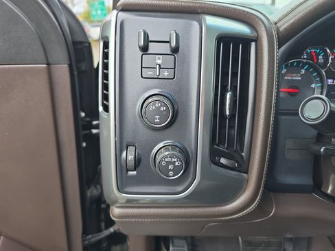 Used 2015 Chevrolet Silverado 3500 LTZ w/ Duramax Plus Package image 18