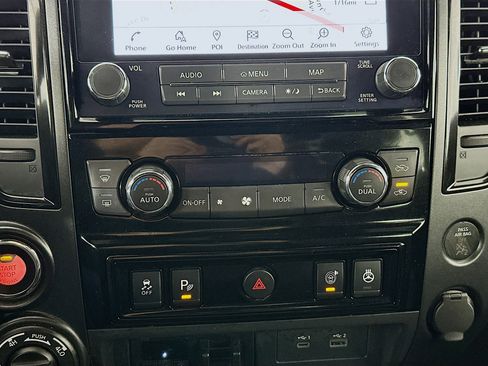 Used 2024 Nissan Titan PRO-4X w/ Pro-4x Convenience Package image 24