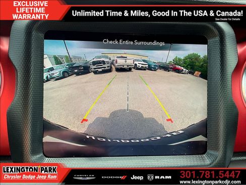 Used 2023 Jeep Wrangler Unlimited Rubicon w/ Cold Weather Group AWD/4WD image 14