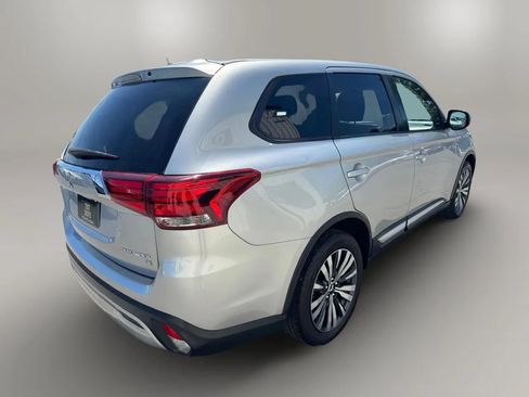 Used 2019 Mitsubishi Outlander SE FWD image 7