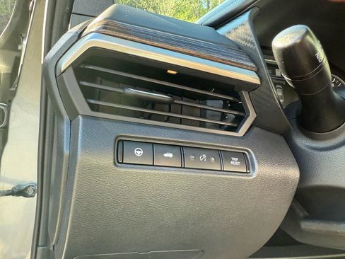 Used 2019 Nissan Altima 2.5 Platinum AWD/4WD image 21