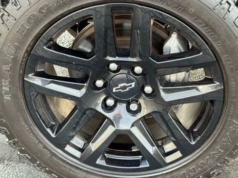 Used 2022 Chevrolet Silverado 1500 LT Trail Boss w/ Protection Package AWD/4WD image 10