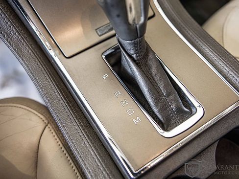 Used 2012 Lincoln MKX FWD image 29