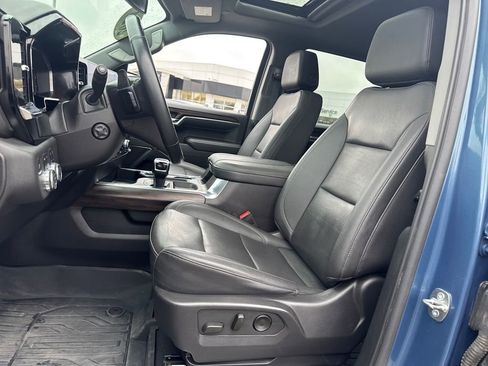 Used 2024 GMC Sierra 1500 SLT w/ SLT Premium Plus Package image 17