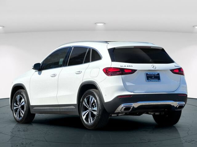 Certified 2026 Mercedes-Benz GLA 250 4MATIC image 4
