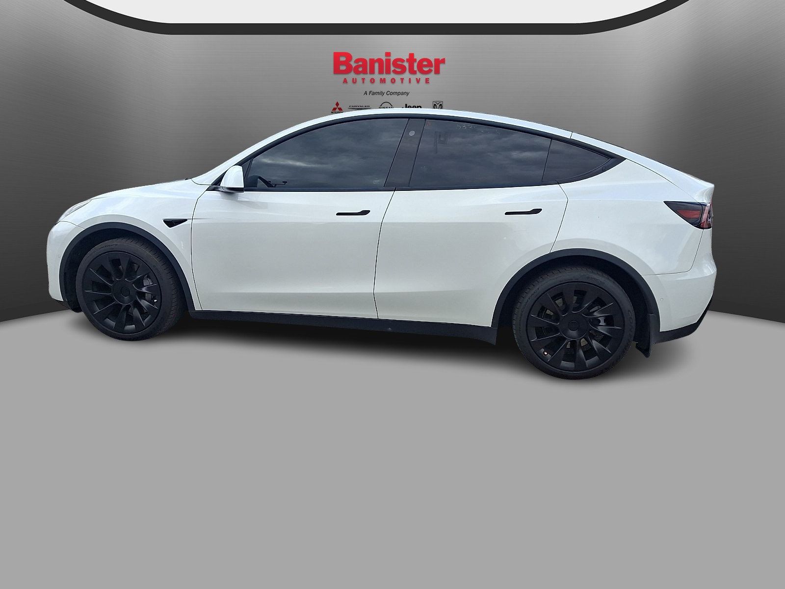 Used 2022 Tesla Model Y Long Range AWD/4WD image 7