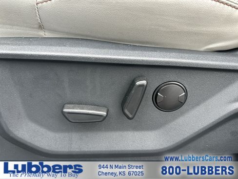 Used 2025 Ford Expedition Active AWD/4WD image 12
